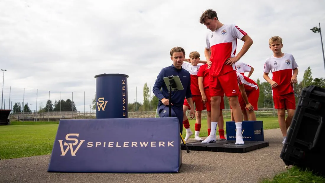 Sprungmessung am Spielerwerk-Messstand